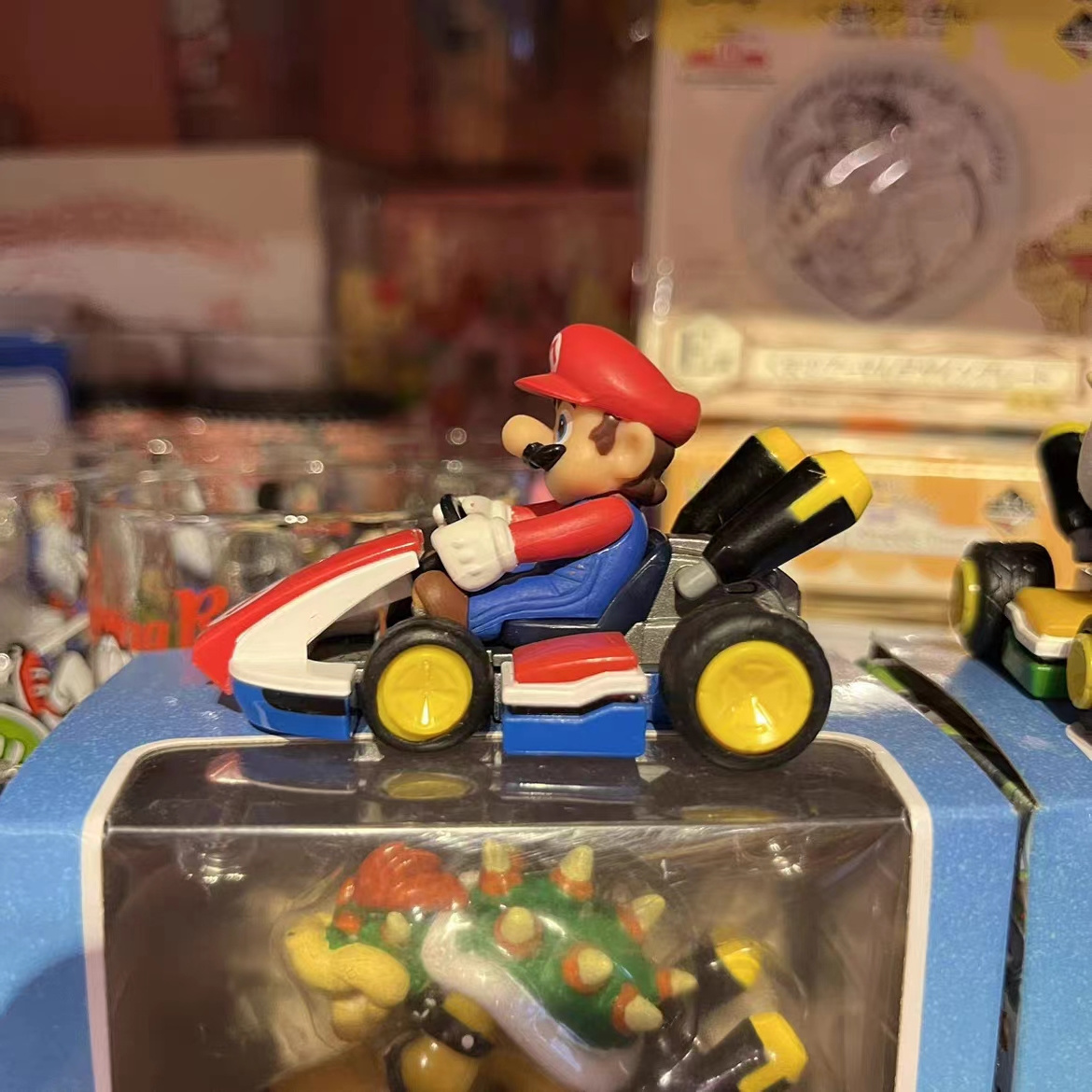 Customized OME PVC Plastic toy gift bowser princesas sentada hongos Mario bros figuras Mario Racecar Mario Car Kart