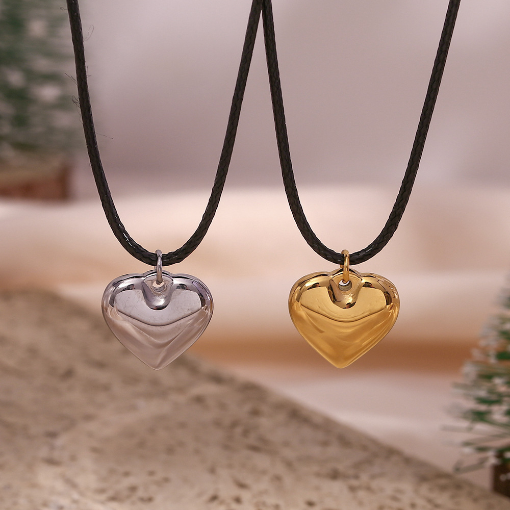 Fashion Hot Selling Stainless Steel Black Rope Chain Gold and Silver Heart Pendant Necklace