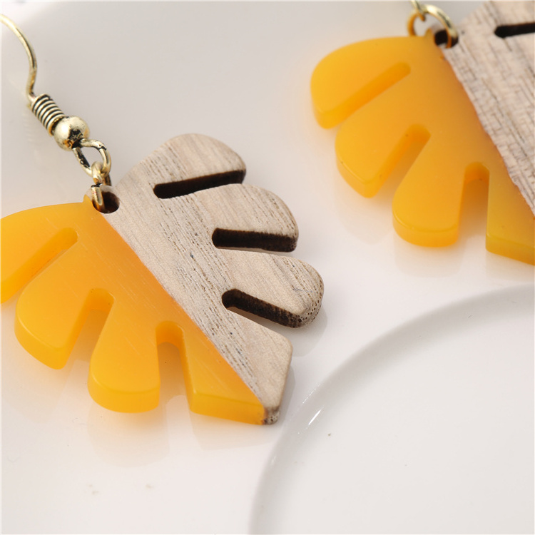 Bohemian Plant Leaf Shape Earrings Wooden Leather Combination Earrings For Women