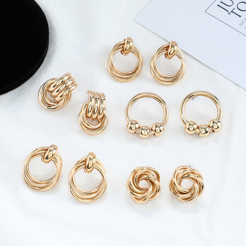 2021 New Fashion Hot Earrings Metal Stainless Steel Needle Twisted Hoop Gold Filled  Rose Gold Women Hook Earrings