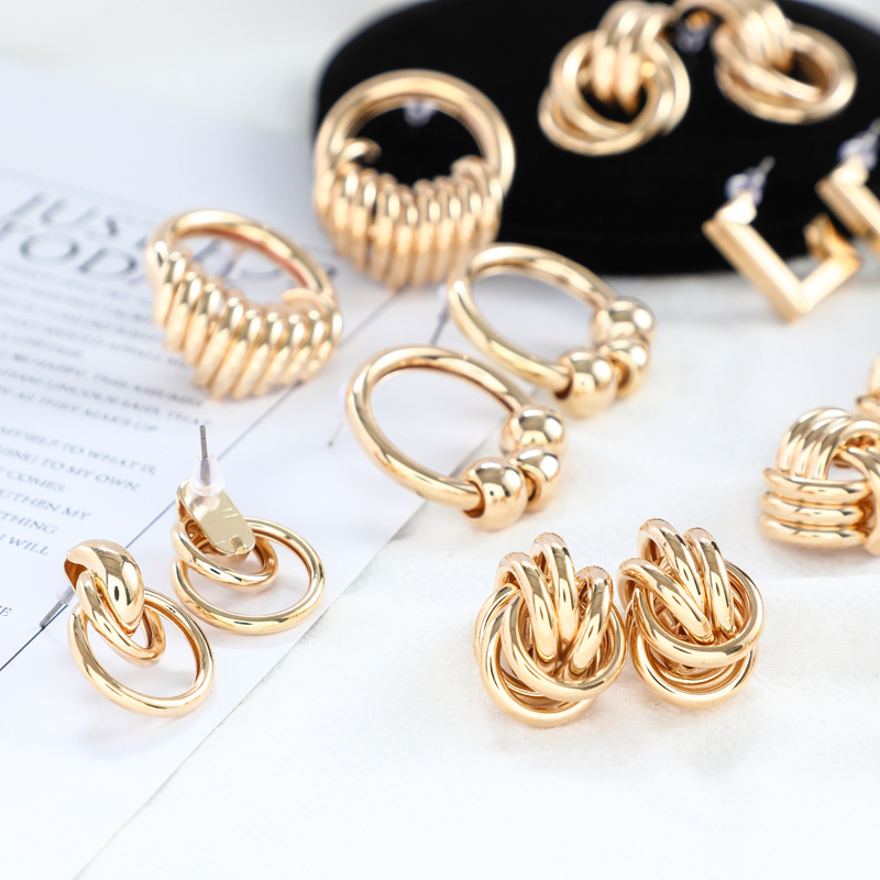 2021 New Fashion Hot Earrings Metal Stainless Steel Needle Twisted Hoop Gold Filled  Rose Gold Women Hook Earrings