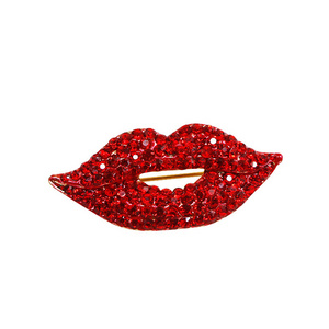 Full Diamond Chic Red Lip Shaped Corsages Scarf Clips Brooches High-end Bling Sexy Rhinestone Brooch For Women Girls