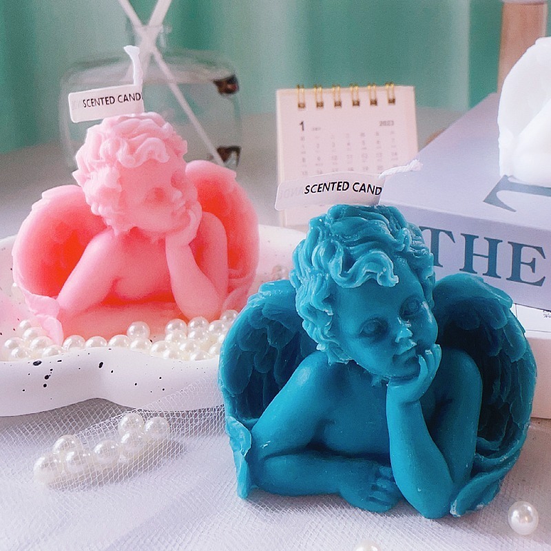 Wholesale Cheek Holding Angel Novelty Candle Plant Wax Cute Little Angel Create Scented Candle For Wedding Festival Gift