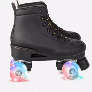 High Quality Rental Quad Roller Skate Shoes OEM&ODM patines 4 ruedas Fashion Black Leather Toe Stop Roller Skate