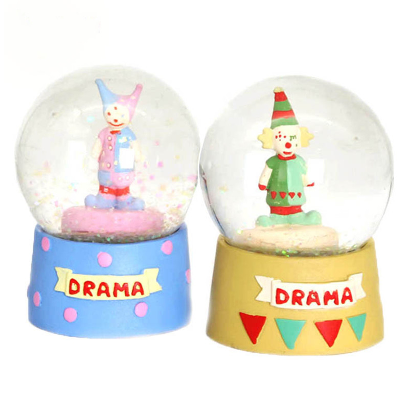 Custom Polyresin Crafts Cartoon Creative Animal Snow Globes Romantic Unicorn Swan With Lights For Gifts