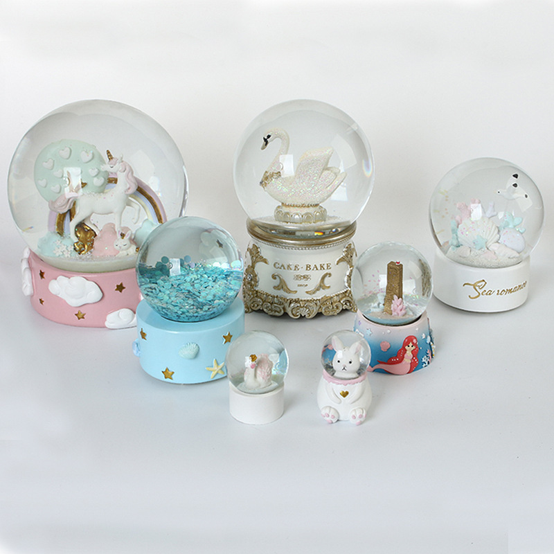 Custom Polyresin Crafts Cartoon Creative Animal Snow Globes Romantic Unicorn Swan With Lights For Gifts