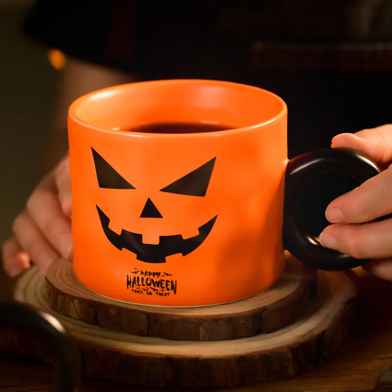 Pafu New Design 450ml Porcelain Personalized Coffee Mug Home Ceramic Cup Halloween Devil Skull Ceramic Cup