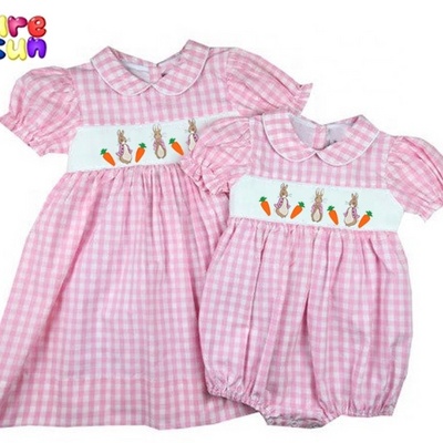 Wholesale Smocked Dresses Easter Smocked Baby Girls Dress Easter Girl Pink Gingham Smocked Dress For Kids