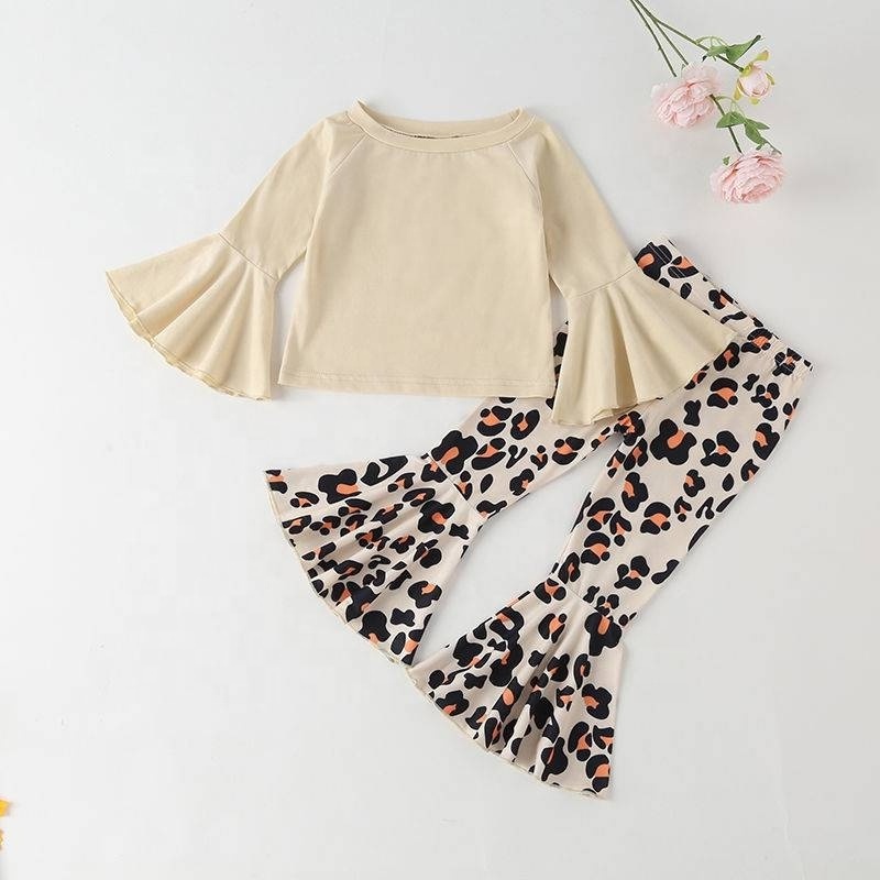 New Girls foreign Style Fashion Clothes Suits Spring Cotton t Shirts Cow Bell Pants Korean wear children's Girls Clothes