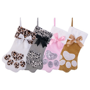 New Design Bow Ribbon Animal Leopard Print Pet Paw Christmas Stockings For Home Decorations Plush Christmas Candy Gift Bags