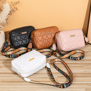 2024 Wholesale Cheap Mini Heart Quilted Handbag Women Lightweight Pu Leather Shoulder Crossbody Bag Purse