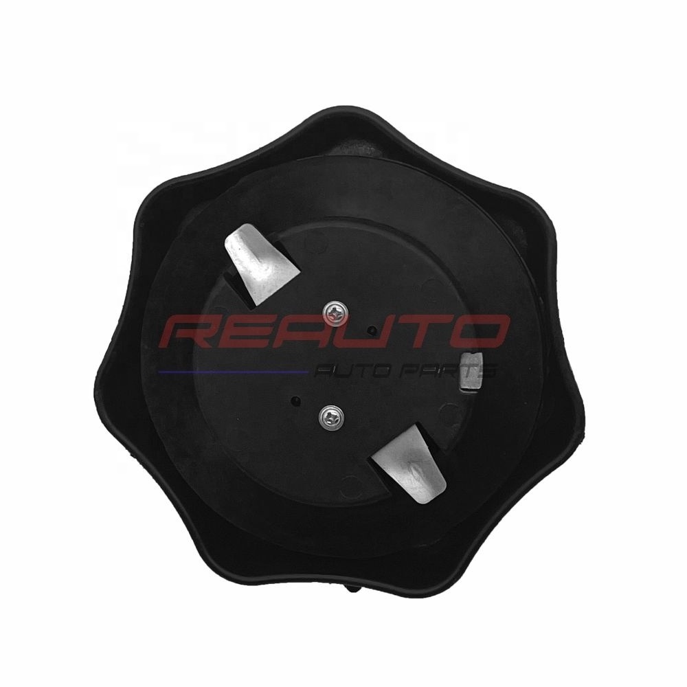 OE 2993918 42124439 500043667 Fuel Tank Cover For Iveco Eurocargo Eurotech Truck Parts & Accessories