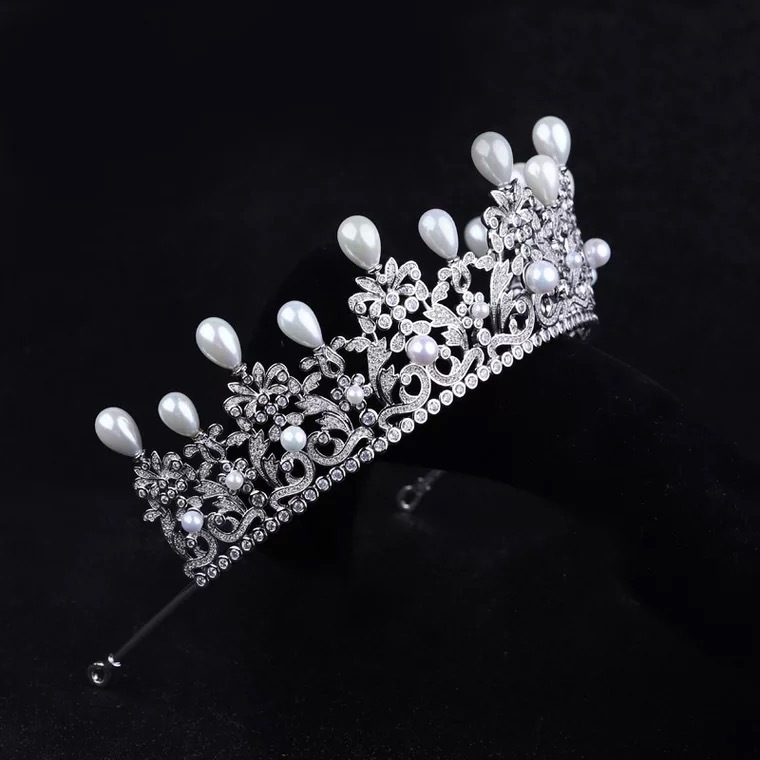 wholesale cheap birthday girl princess zircon headwear bridal crown tiara display stand and pageant tiara crown