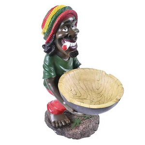 Wholesale Luxury Jamaican Beach Rasta stand Souvenir Man Smoking Fancy Unique King Size Resin Ashtray