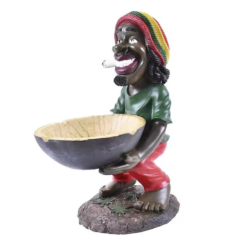 Wholesale Luxury Jamaican Beach Rasta stand Souvenir Man Smoking Fancy Unique King Size Resin Ashtray