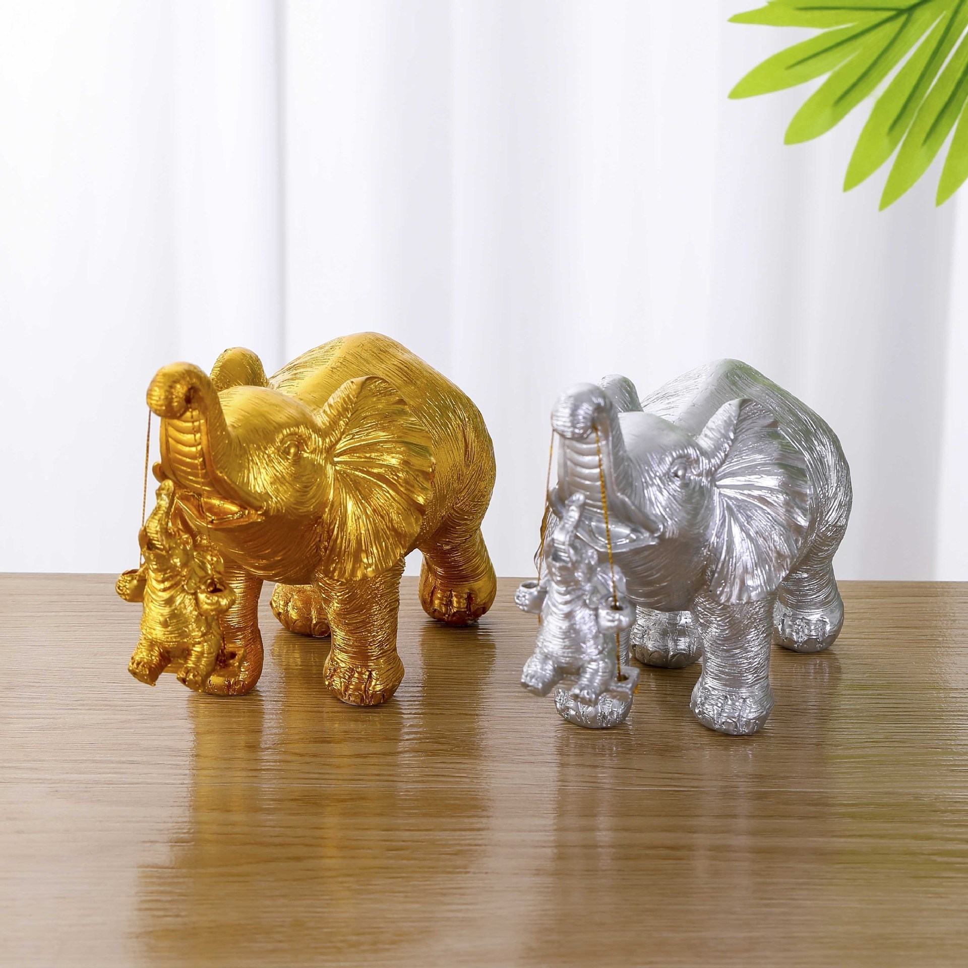 Home Decor Ornaments Animal Accents Brings Good Luck Gold Elephant Decor resin Elephant Statue for women mom gift