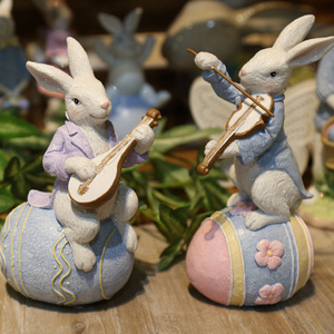 2024 New European Easter Bunny Egg Statue Sitting Rabbit Playing Violin Musician Resin Ornament Figurine Home Craft Decor Gift