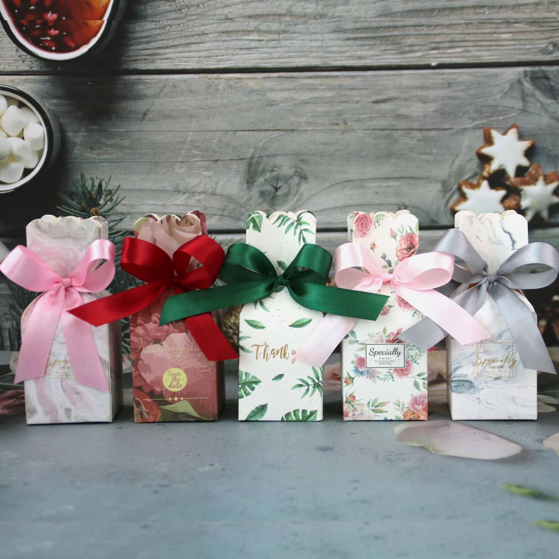 Green Paper Candy Boxes Gift Bag Wedding Gift Box Baby Shower Favors Birthday Party Christmas Paper Box