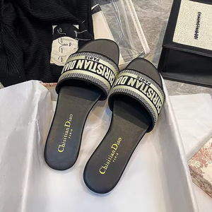 Size 35-41 Designer Shoes Sandals Women's Slides Custom Large Size Luxury Beach Lady's Women Slippers