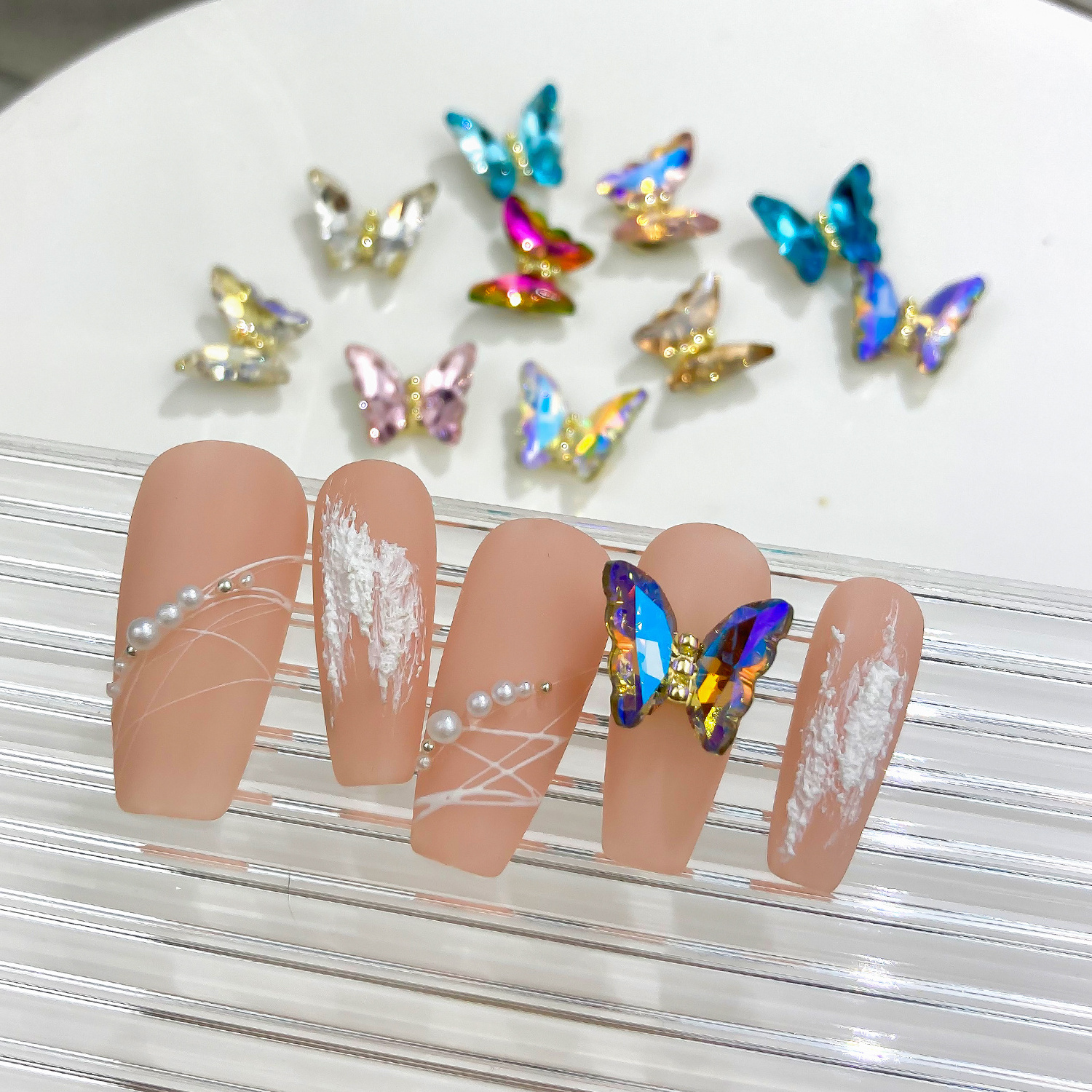 2022 Alloy Nail charms fantasy color  aurora dream crystal butterfly 3d nail art jewelry for nail salon