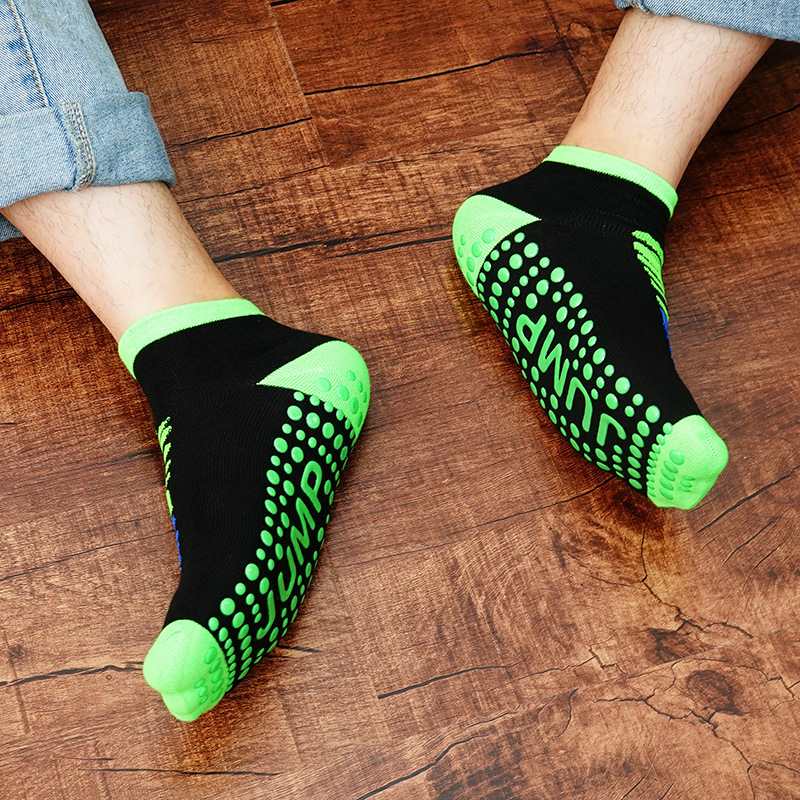 Wholesale High Quality Anti-Slip Socks Custom Logo Cheap Trampoline Socks With Rubber Sole