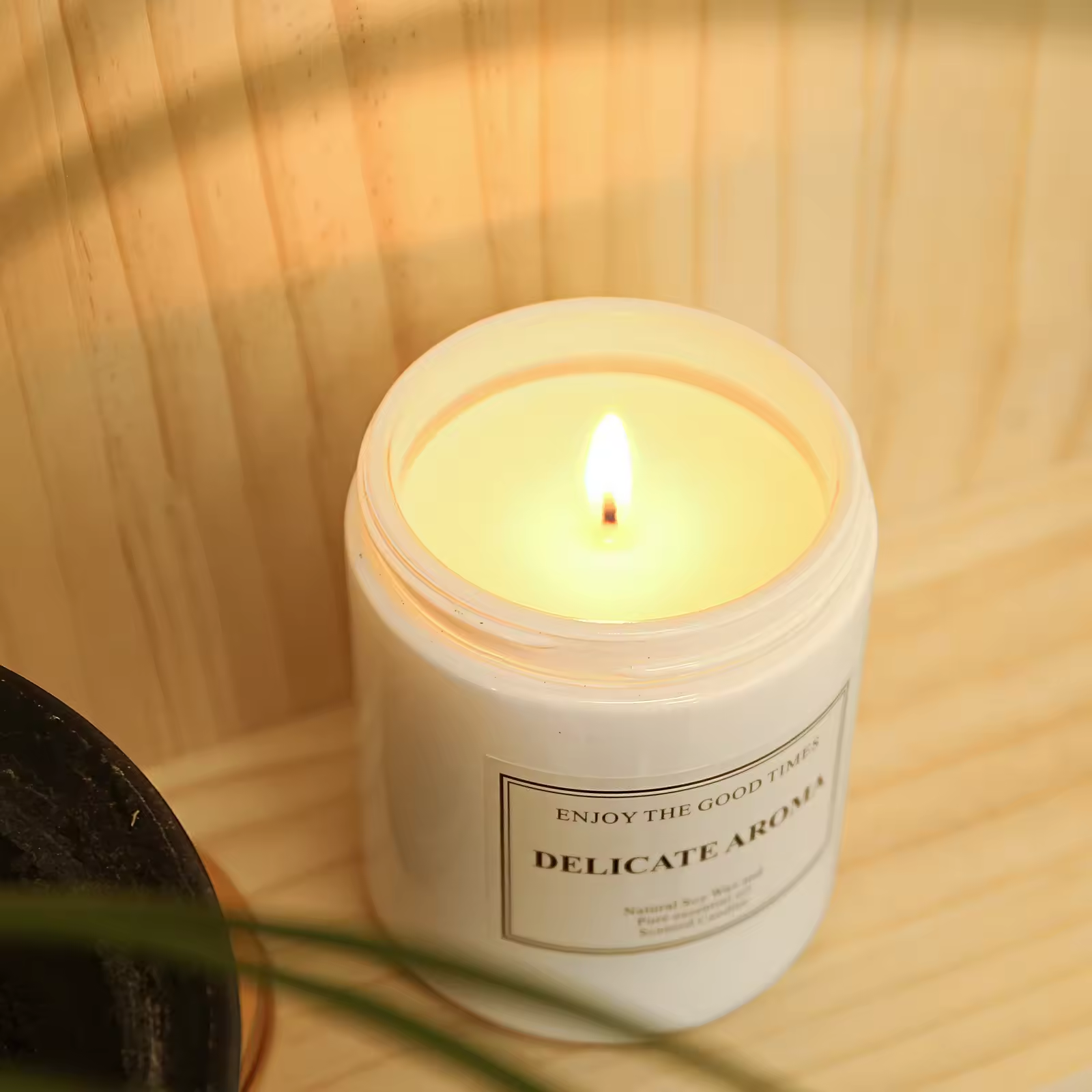 SUXIU OEM Golden Moments Scented Candle: Luxurious Aromas for Tranquil Evenings Decorative candle