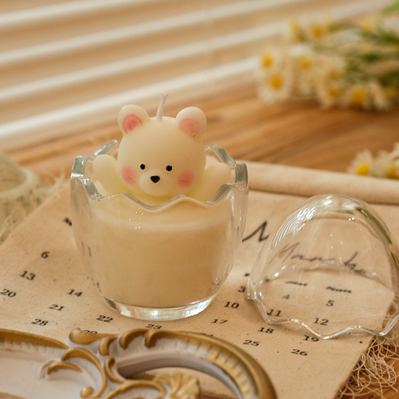 SuXiu OEMLovely eggshell beg hug bear scented candle smokeless low temperature soy wax creative birthday gift with  candle