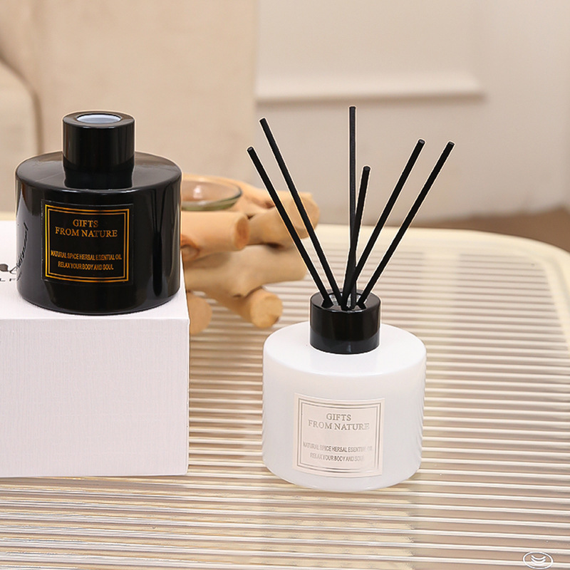 SuXiu OEM candles for wedding Flat Bottle without Fire Essential Oil Gift box Hotel in-room home fragrance air freshener