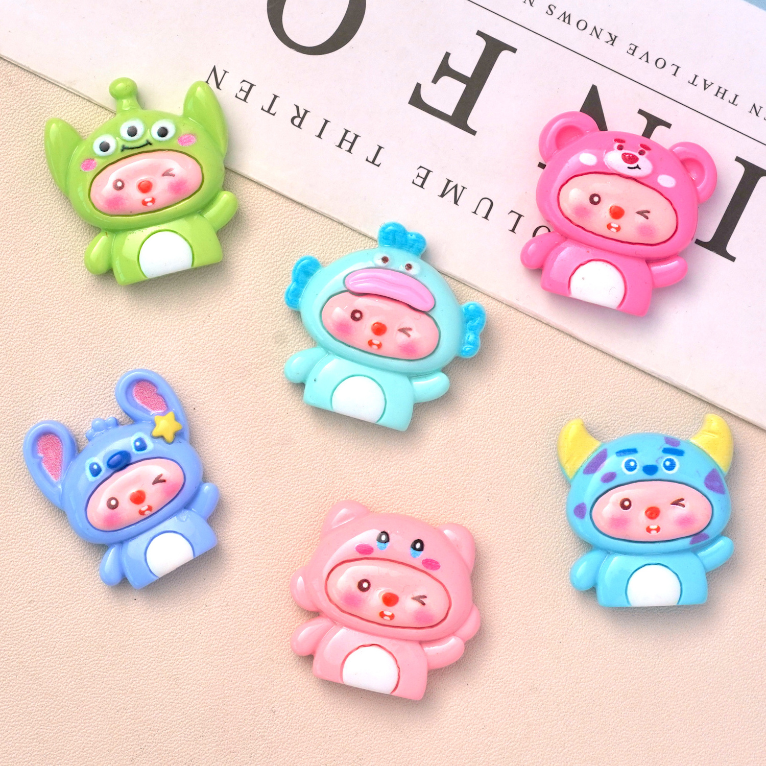 Kawaii lovely cartoon flatback colorful beaver resin cabochons for cream glue pencil case DIY cell phone chain making materials