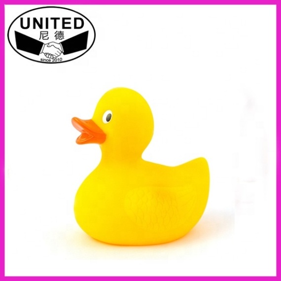 Promotional Cheap Floating Bath Rubber Duck Rubber Ducky Bath Toy Float and Squeak Mini Small Yellow Ducks Bathtub Toys