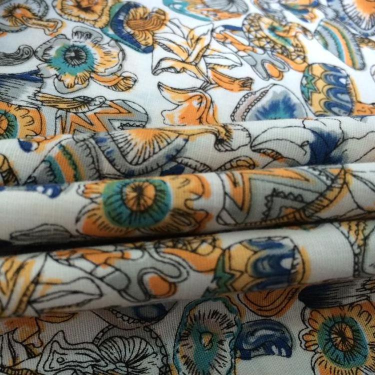 Organic Cotton Lining Print Fabric with New Wholesale Poplin Floral Patterns, Perfect for Dress Making