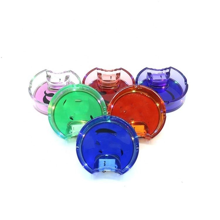 Funny Cool Plastic Electronic Ashtray C Shape Multicolor Car Acrylic Ashtray With Led Light