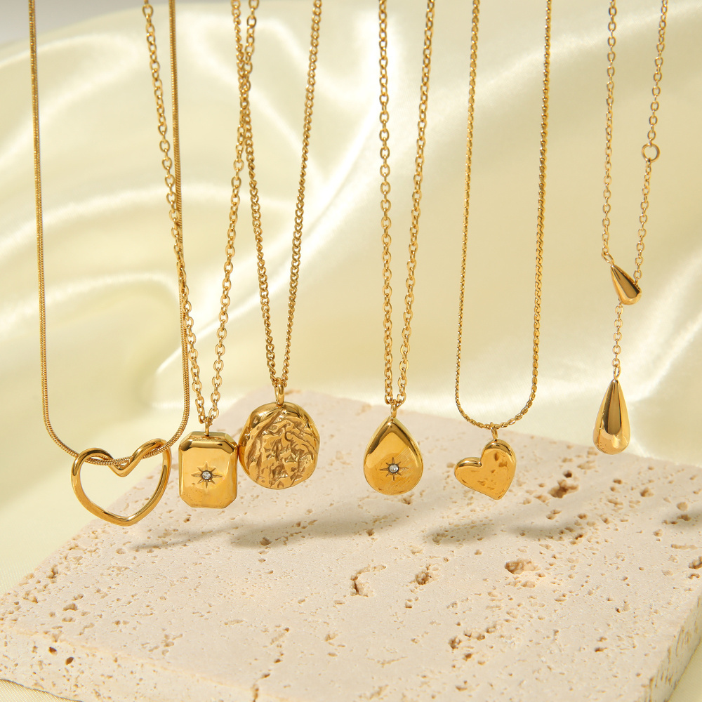 High Quality Gold Plated Stainless Steel Heart Multiple Pendant Necklaces For Women Non Tarnish