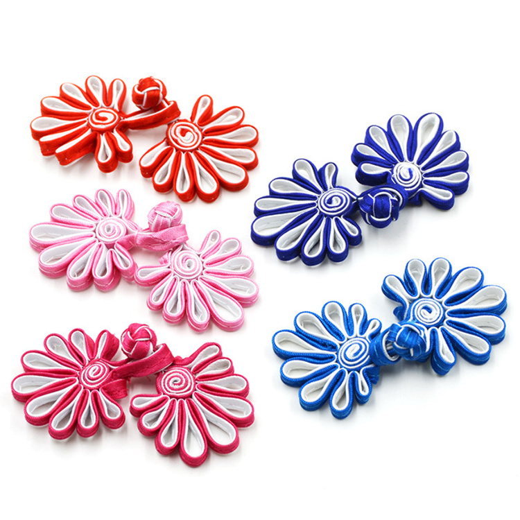 hot sale chrysanthemum flower design handmade fabric covered chinese knot buttons ladies cheongsam clothes button