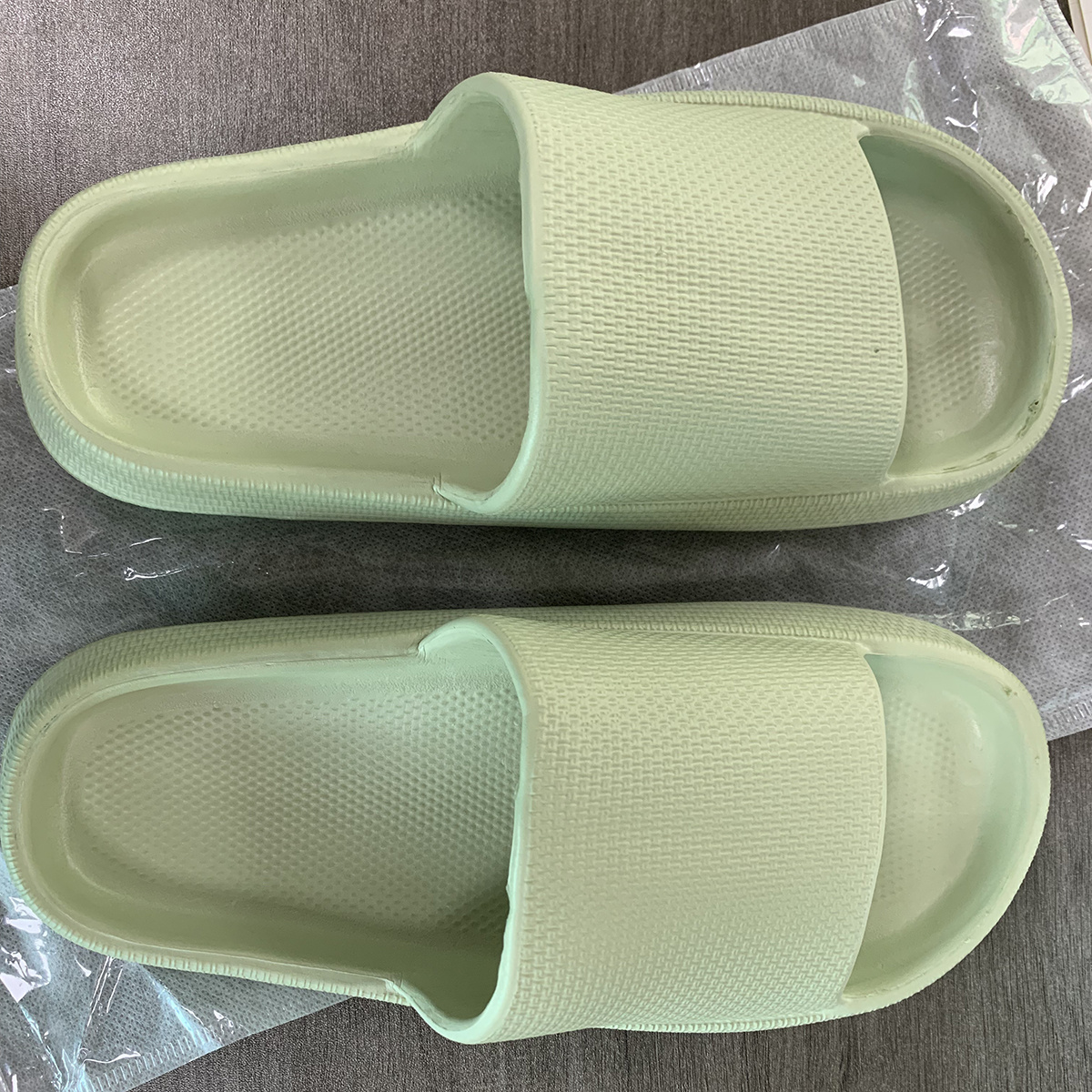 High Quality Pillow Soft Slides thick platform casual sandals pillow slides cloud slippers indoor eva slides slippers