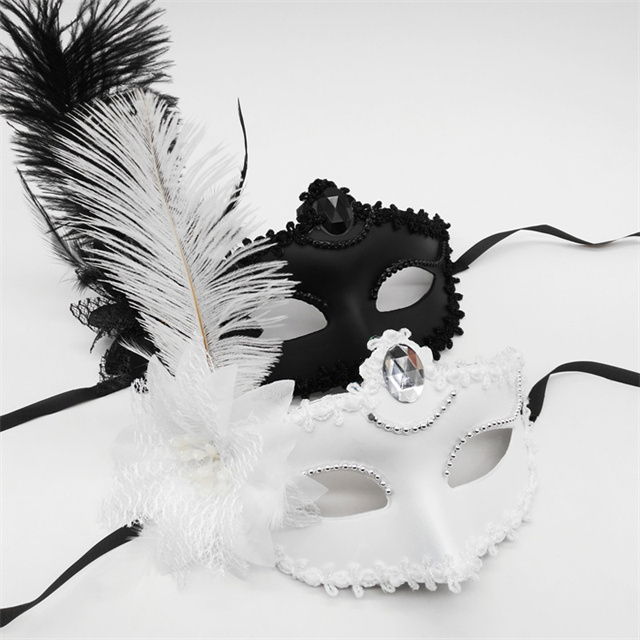 Women Masquerade Costume Mask with Diamond Half Face Feather Venetian Mask for Halloween Ball Party Black White