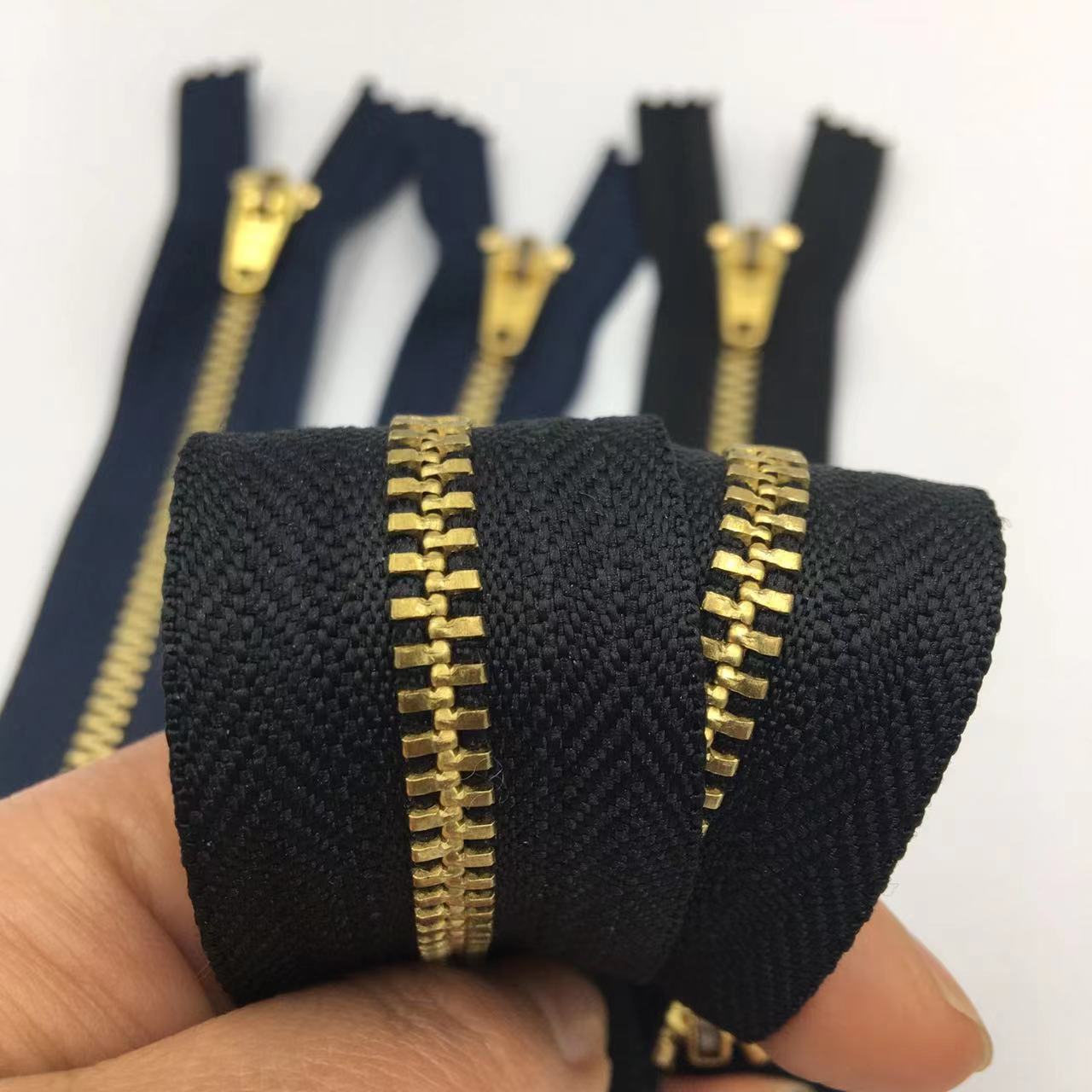 Factory wholesale 3#_5# Brass Yg zipper with semi-automatic lock jeans brass zipper metal zipper