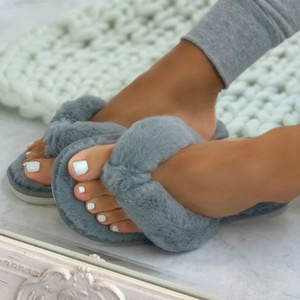 YIWU XINYU Big size faux fur slippers indoor plush fur flip flops women fluffy fur bubble flip flops