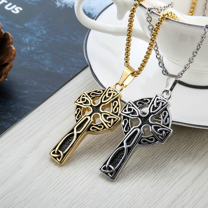 New Celtic Cross Shape Pendant Necklace men viking Fashion Metal Sliding Pendant Viking Jewelry Cross Necklace Accessories