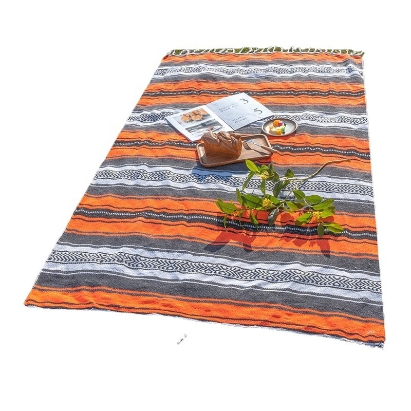 Wholesale Handwoven Mexican Boho Cotton Throws Blanket for Yoga Outdoor Camping Beach Picnic Home Decor