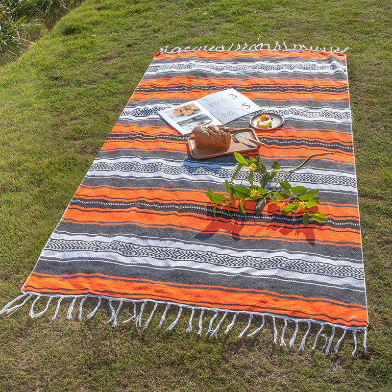 Wholesale Handwoven Mexican Boho Cotton Throws Blanket for Yoga Outdoor Camping Beach Picnic Home Decor