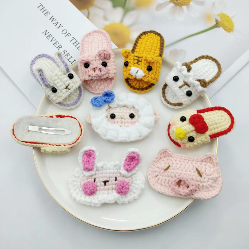 Yiwu futian market wholesale cute hair clips for girls cartoon slippers Hair Jewelry knit Sanrio Cinnamoroll animal hair clip