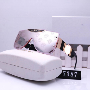 2022 High Quality Cool Trend Sunglasses Brand Design Men Women V Luxury sunglasses