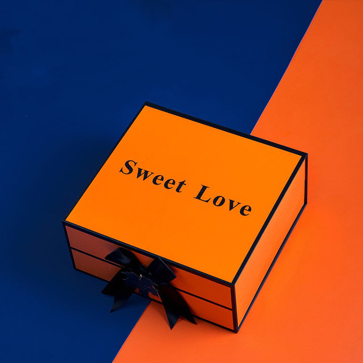 2022 Custom Luxury Paper Gift Box Packaging Orange Bow-Knot Small Square Folding Box for Clothing Packaging