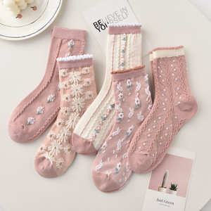 Wholesale spring new fashion flower ladies socks breathable cotton women socks