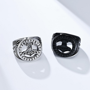 New Jewelry Vintage Ray Pattern Rings for Men Silver Plated Stainless Steel Celtic Knot Tomahawk Relief Finger Rings