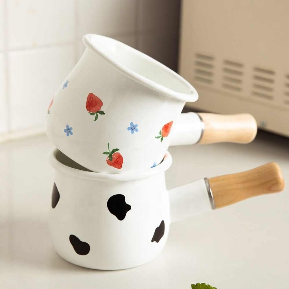 500ml Enamel Milk Pot With Wooden Handle Gas Stove Induction Cooke Baby Breakfast Milk Coffee Saucepan Cookware