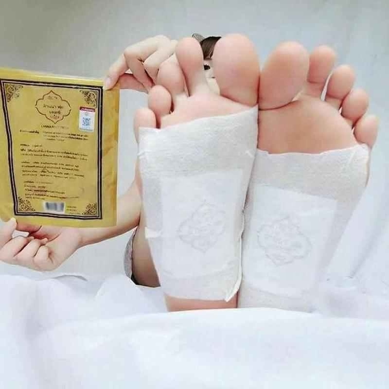 10Pcs/Bag Thailand LANNA Detox Foot Patch Pads Detoxify Toxins Adhesive Keeping Organic Herbal Patches