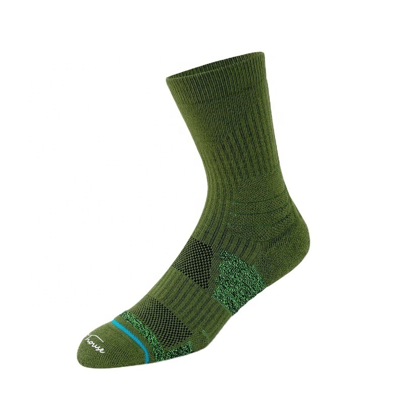 Wholesale of men's high-quality running socks can be customized with breathable sweat wicking and non abrasive nylon socks