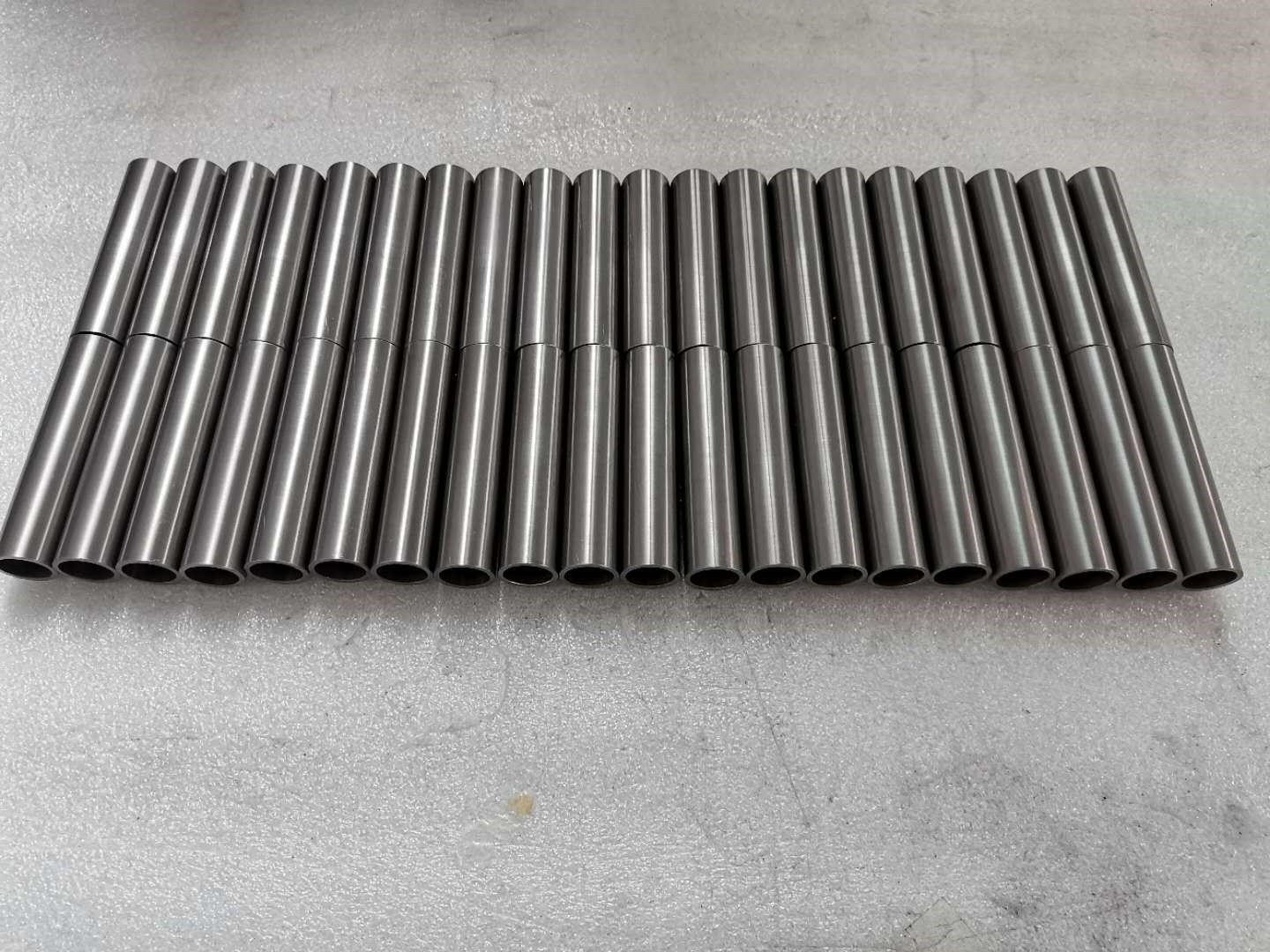 Sale 99.95% Purity Niobium Products 200~1200mm Length Of Niobium Titanium Alloy Rod Tube